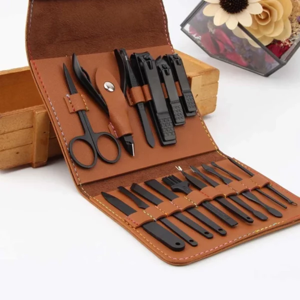 Manicure and Pedicure Set 16-Piece Collection Model 16-Leather (2)